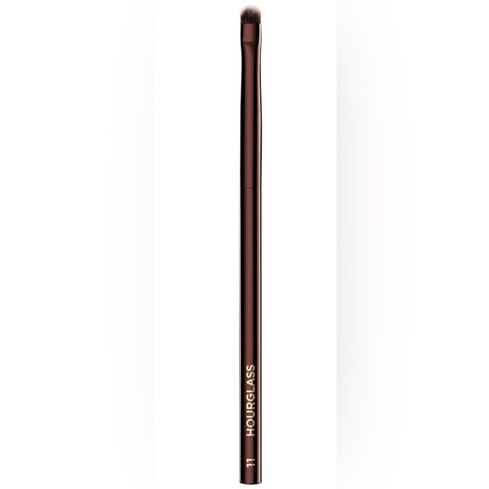 Hourglass‎ No.11 Brush